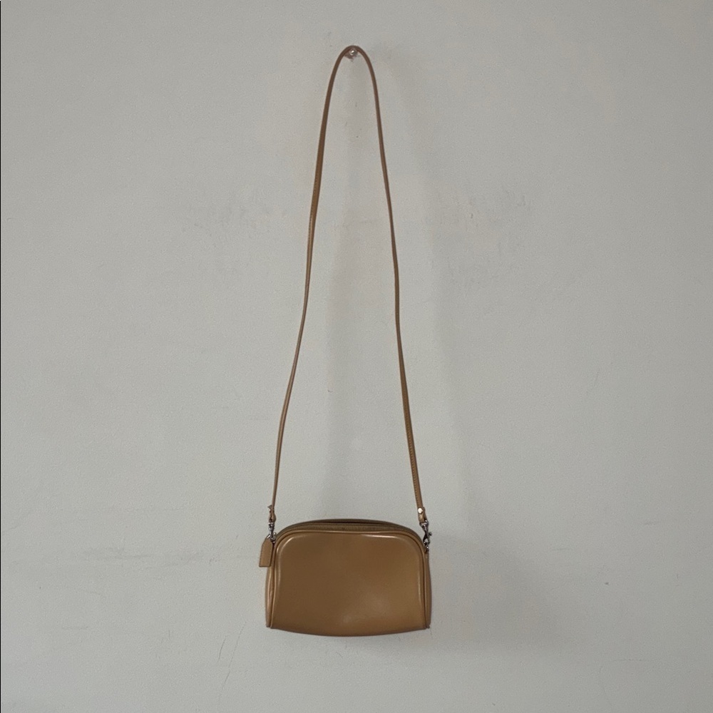 Vintage Crossbody Bag - Picture 3 of 5